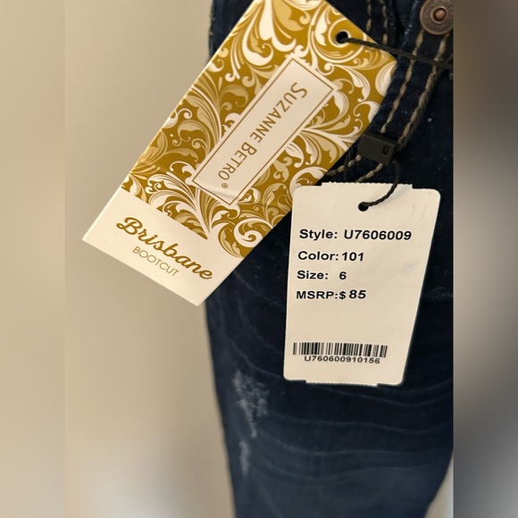 Suzanne Betro Jeans - Picture 3 of 7